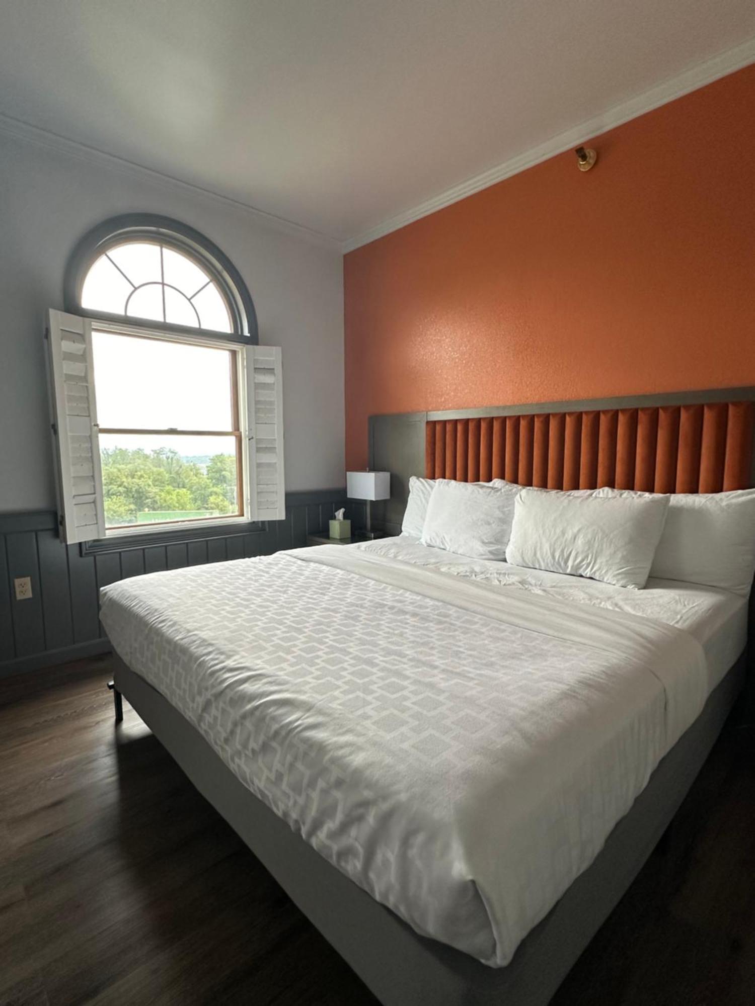 Inn At Mountainview Greensburg Exteriér fotografie
